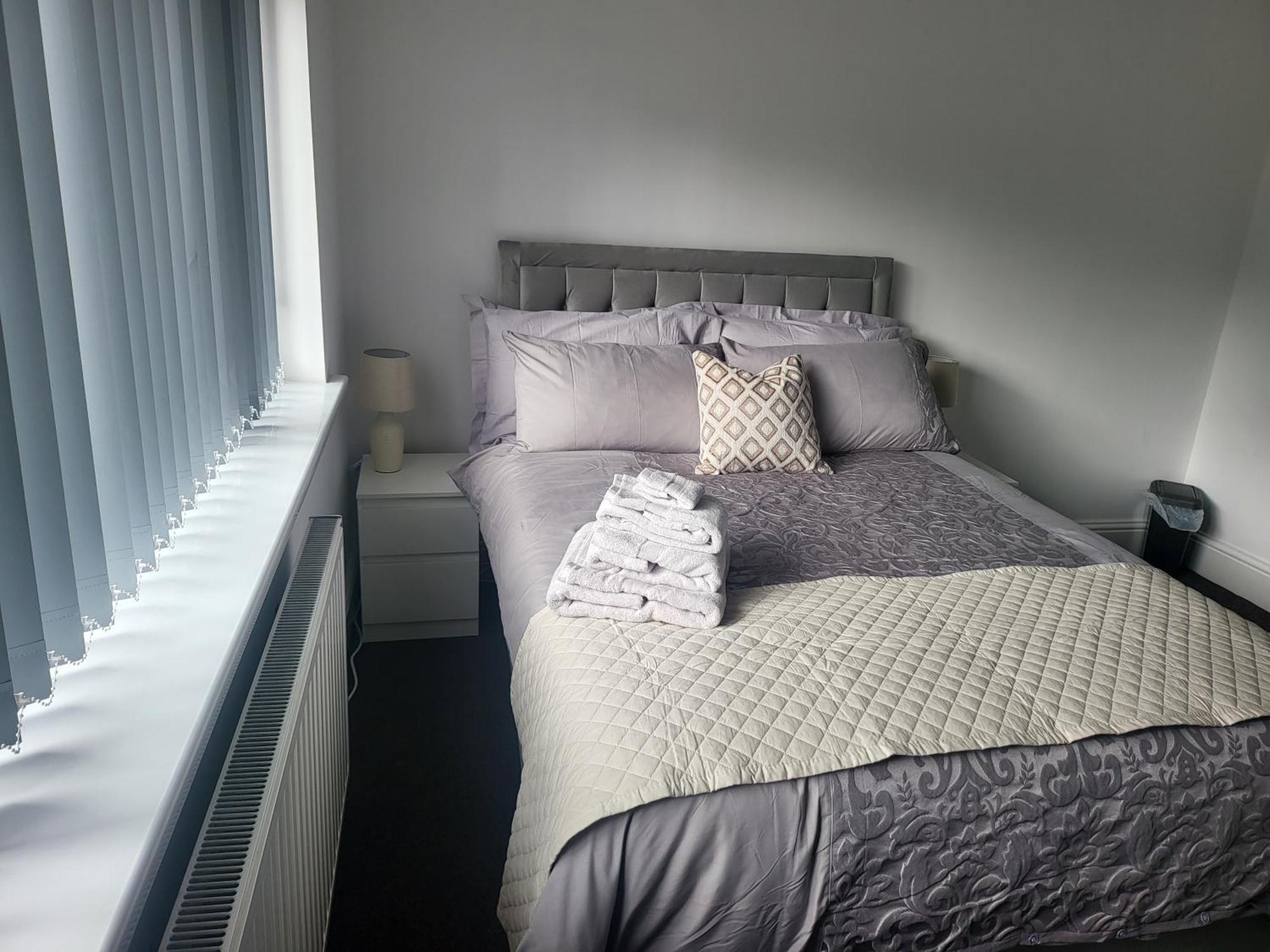 Spacious & Cosy Holiday Home In Манчестер Экстерьер фото